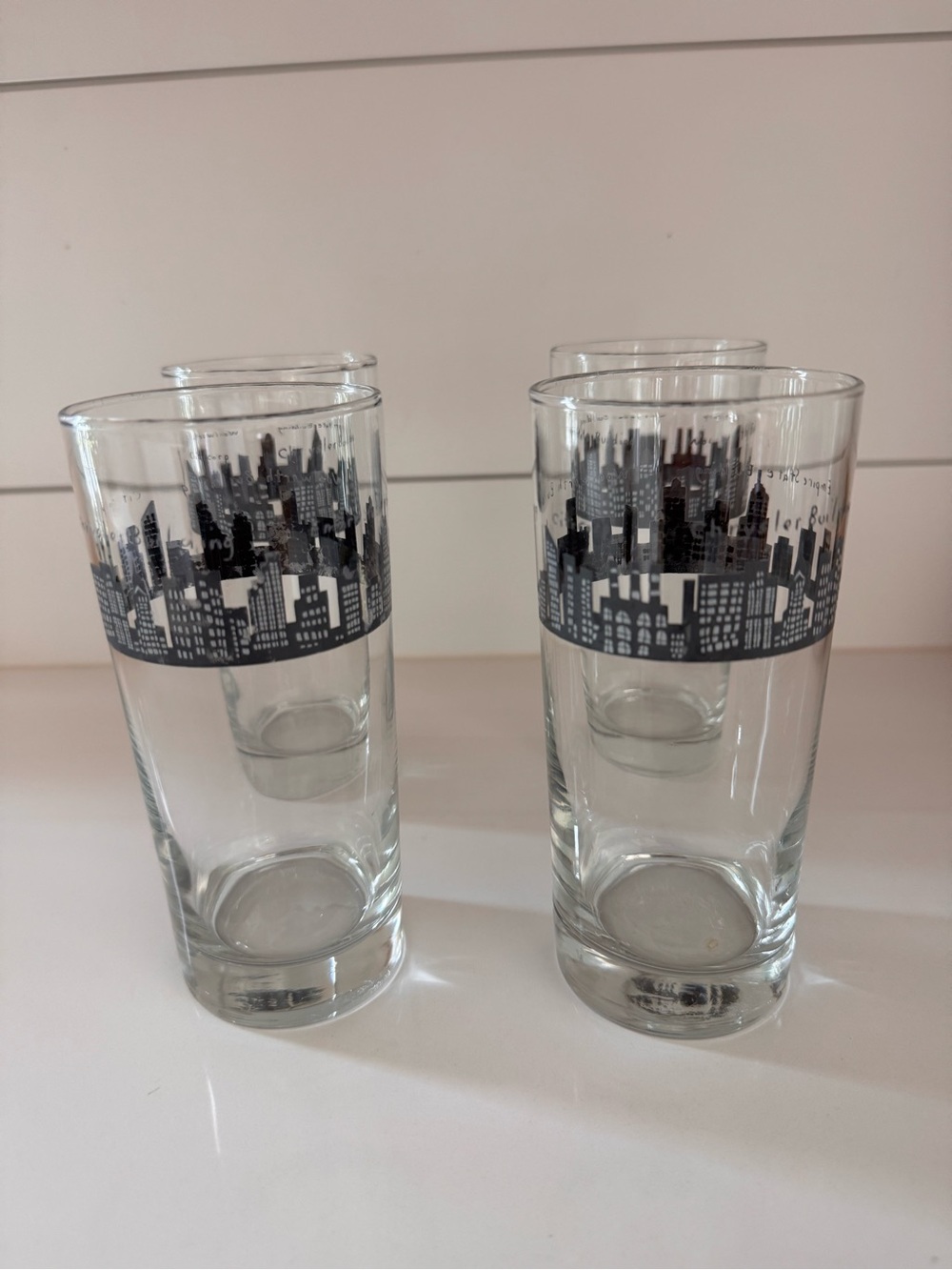 Fish Eddy Set of 4 Tall Clear Glass Tumblers with New York City Skyline